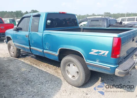 1998 GMC Sierra Sl Wideside z USA, uszkodzony, nr VIN 2GTEK19R8W1553399